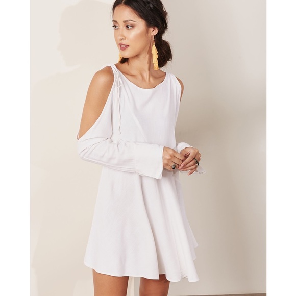 FREE PEOPLE Clear Skies Cold Shoulder Tunic Top Mini Dress Medium NWT - Picture 1 of 13